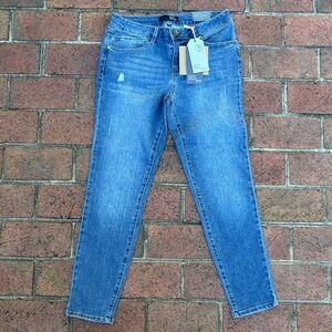 1822 Denim Women's Classic Blue Skinny Jeans
